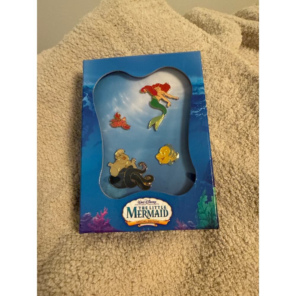 Disney Little Mermaid Special Edition pin set 2006